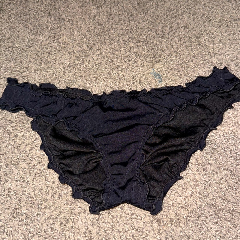 Black ruffle cheeky VS bikini bottoms size small